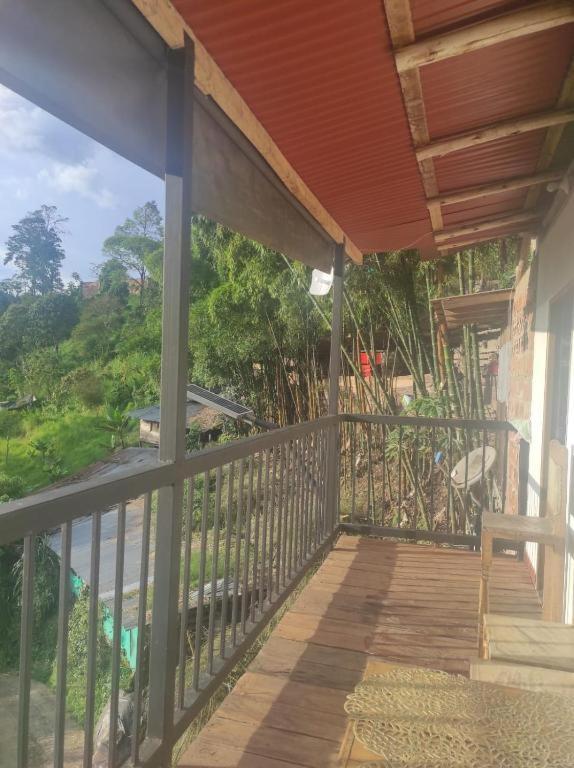 Hostal Y Cabanas Los Juanes Хардин Экстерьер фото
