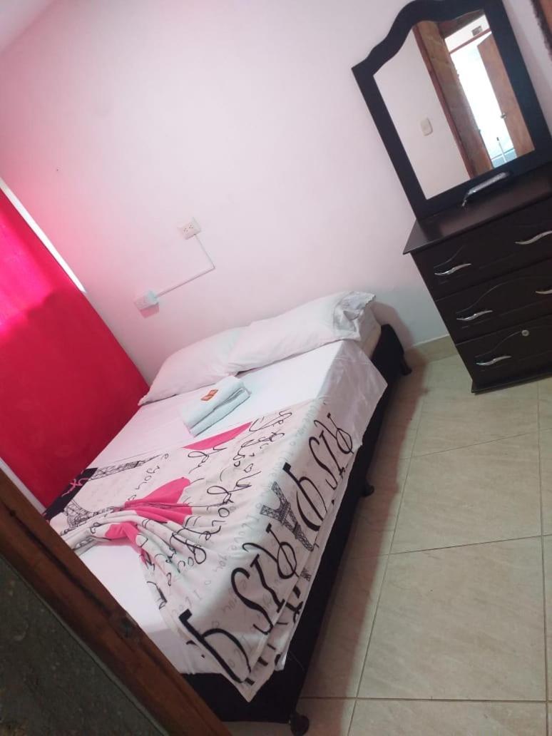 Hostal Y Cabanas Los Juanes Хардин Экстерьер фото